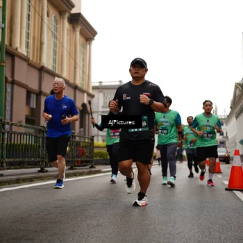 Runner Photo 8542305