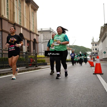 Runner Photo 8542353