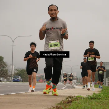 Runner Photo 8542357