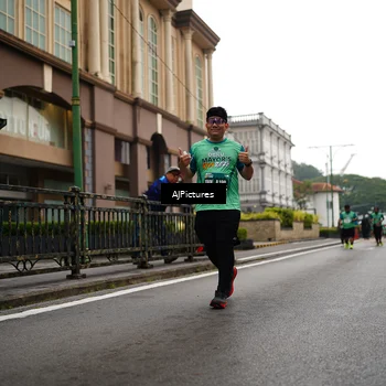 Runner Photo 8542376