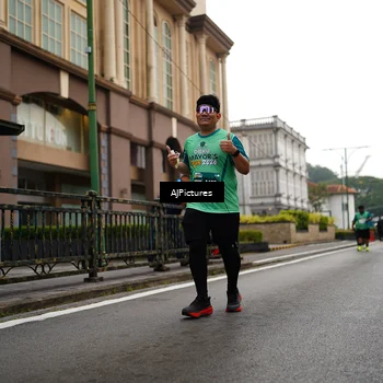 Runner Photo 8542377