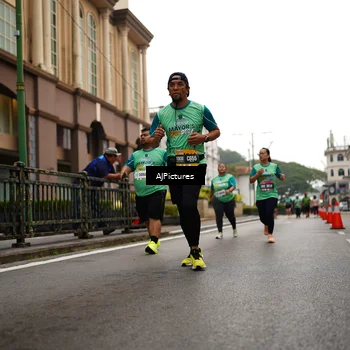 Runner Photo 8542380