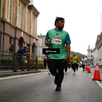 Runner Photo 8542406