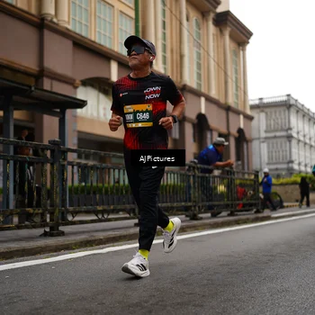 Runner Photo 8542407