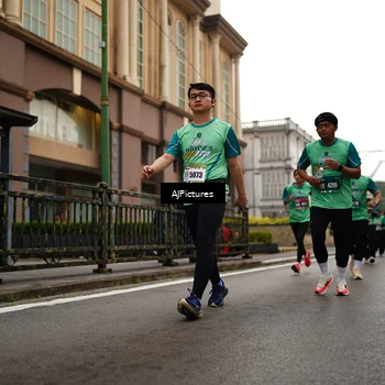 Runner Photo 8542418