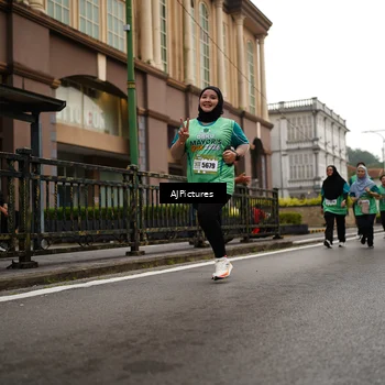Runner Photo 8542444