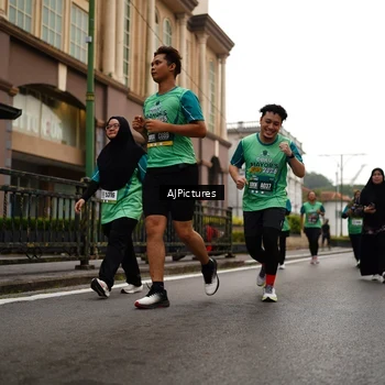 Runner Photo 8542447