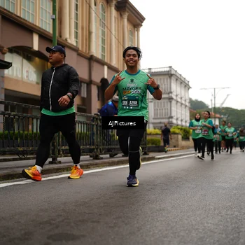 Runner Photo 8542448