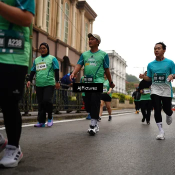 Runner Photo 8542458