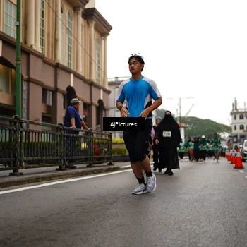 Runner Photo 8542509