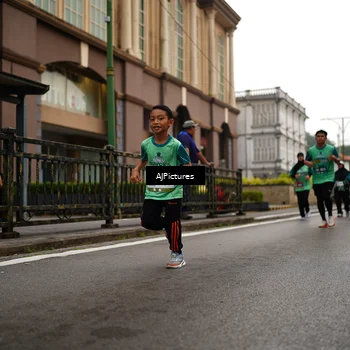 Runner Photo 8542510