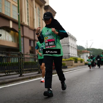 Runner Photo 8542511
