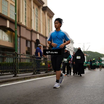 Runner Photo 8542513