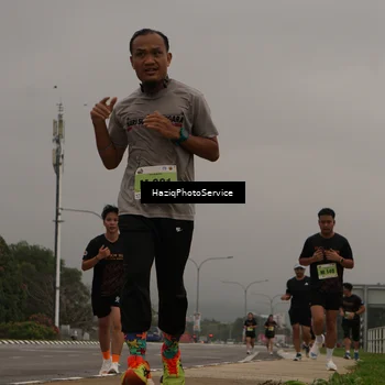 Runner Photo 8542547