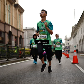 Runner Photo 8542577