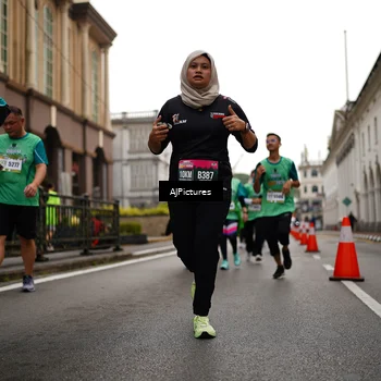 Runner Photo 8542579