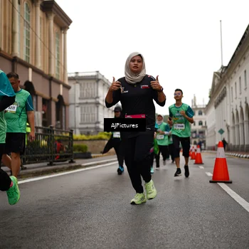Runner Photo 8542581