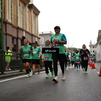 Runner Photo 8542583
