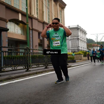 Runner Photo 8542595