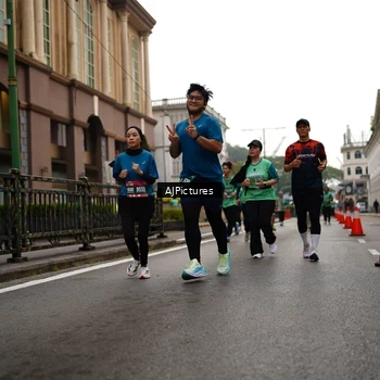 Runner Photo 8542596