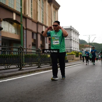 Runner Photo 8542598