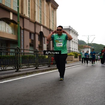 Runner Photo 8542599