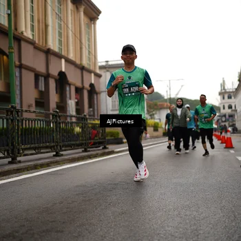 Runner Photo 8542621