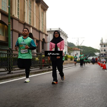 Runner Photo 8542632