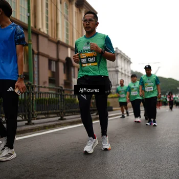 Runner Photo 8542646