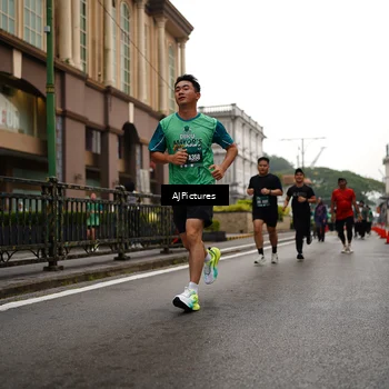 Runner Photo 8542648