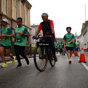 Runner Photo 8542658