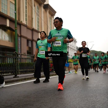 Runner Photo 8542663