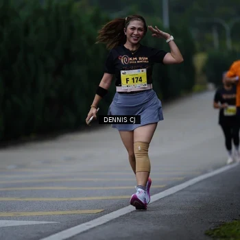 Runner Photo 8542673