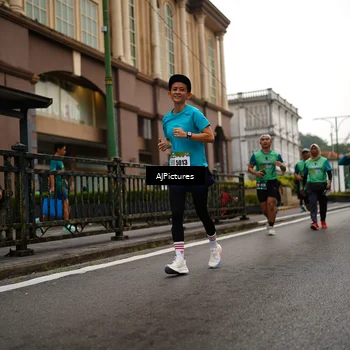 Runner Photo 8542680
