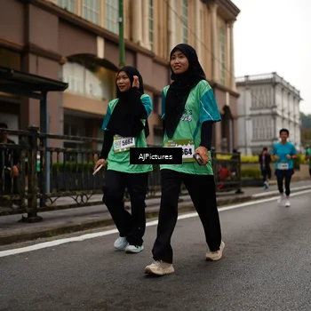 Runner Photo 8542683