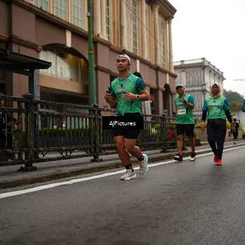 Runner Photo 8542684