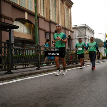 Runner Photo 8542686