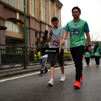 Runner Photo 8542690