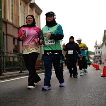 Runner Photo 8542707