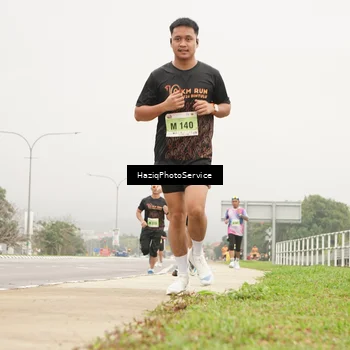 Runner Photo 8542709