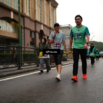 Runner Photo 8542717