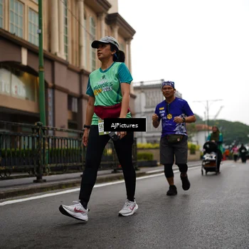 Runner Photo 8542727