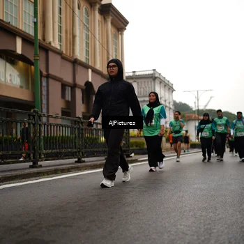 Runner Photo 8542754