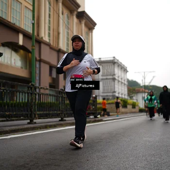 Runner Photo 8542755
