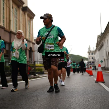 Runner Photo 8542760