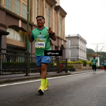 Runner Photo 8542783