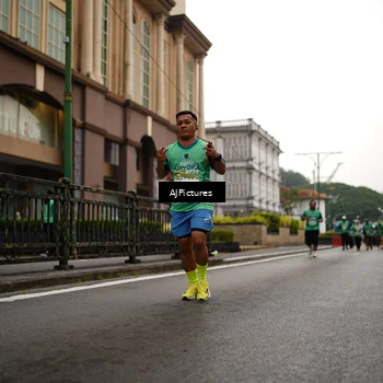 Runner Photo 8542787
