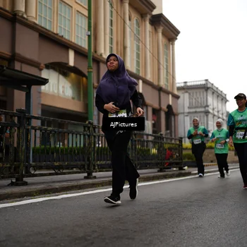 Runner Photo 8542795