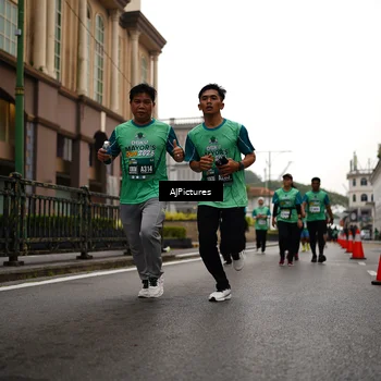 Runner Photo 8542806