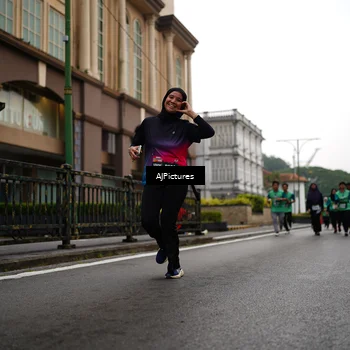 Runner Photo 8542807